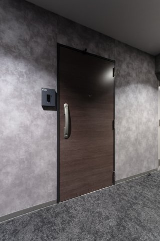 Ｂｒｅｅｚｅ横浜公園の玄関|※写真は同タイプ住戸です。