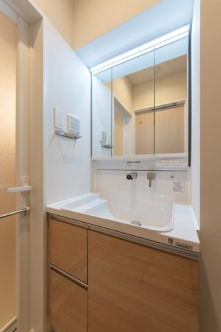 Ｂｒｅｅｚｅ横浜公園の洗面所|※写真は同タイプ住戸です。