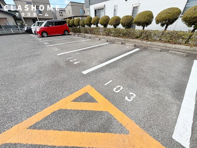 サクセスすずき　　刈谷市の賃貸ならクラスホーム刈谷店の駐車場