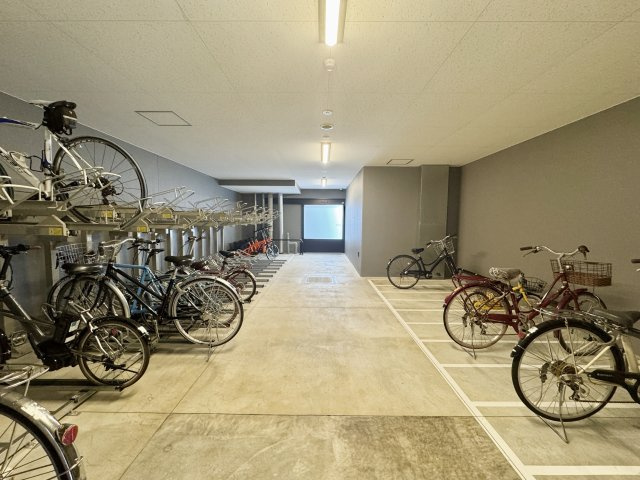 レ・ジェイド袋井駅前の駐車場|駐輪場やバイク置き場も完備しております☆
