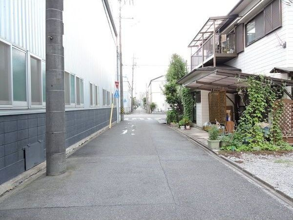 アースクエイク豊の周辺