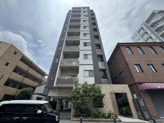 グランデージ池田栄本町の外観