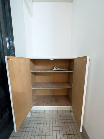 ドミール・エヌの玄関