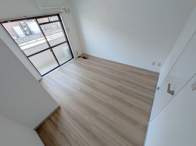 ドミール・エヌの居間・リビング