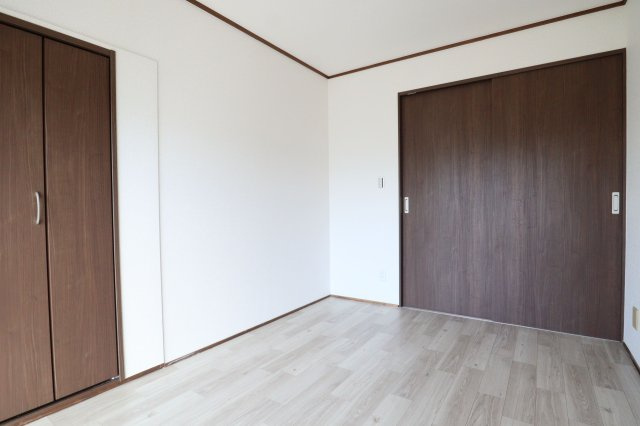 雅マンションの洋室