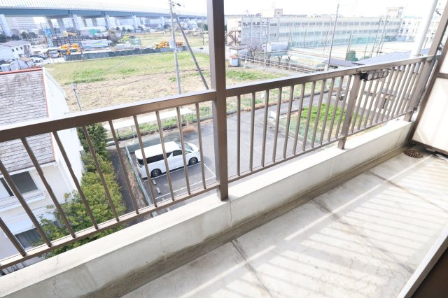 雅マンションのバルコニー