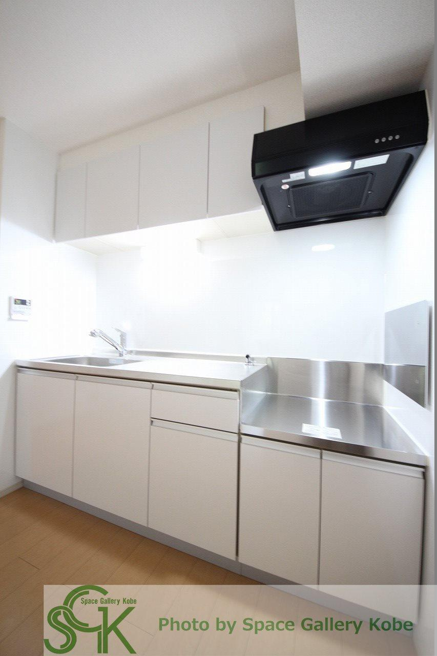 舞子坂ヒルズⅢのキッチン|※お部屋により仕様が異なる場合があります※