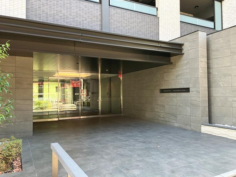 グレーシア湘南藤沢テラスのエントランス