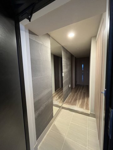 グレーシア湘南藤沢テラスの玄関