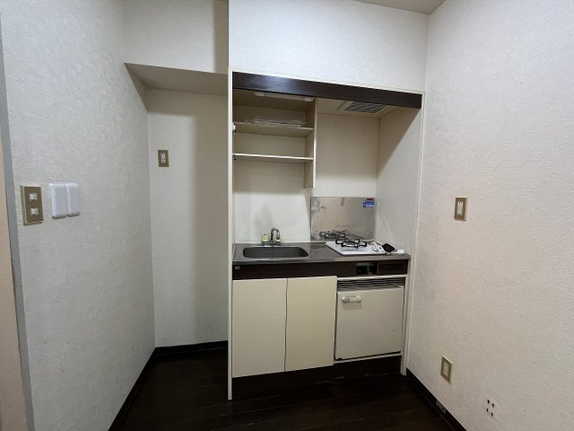協栄マンションOYAMAのキッチン