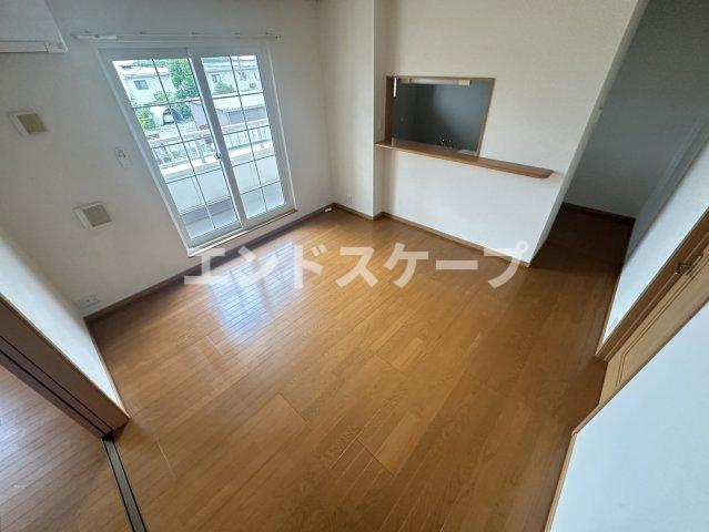 カスターニャＡの居間・リビング|高崎、前橋のお部屋探しはエンドスケープまで！お客様の理想お聞かせ下さい♪