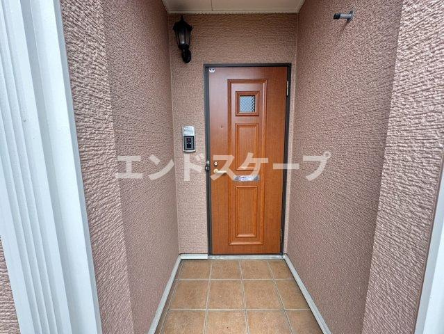 カスターニャＡの玄関|高崎、前橋のお部屋探しはエンドスケープまで！お客様の理想お聞かせ下さい♪