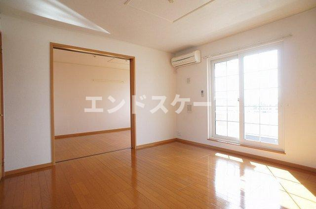 カスターニャＡの居間・リビング|高崎、前橋のお部屋探しはエンドスケープまで！お客様の理想お聞かせ下さい♪