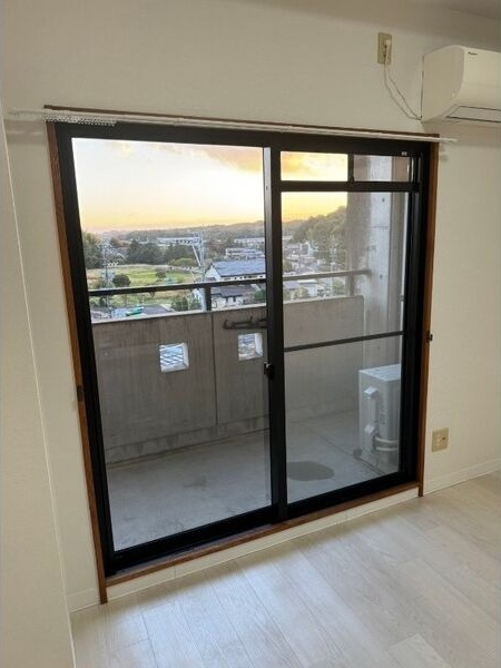 サン・ミヨシの居間・リビング