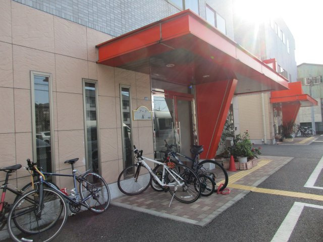 アークＫ B館のエントランス