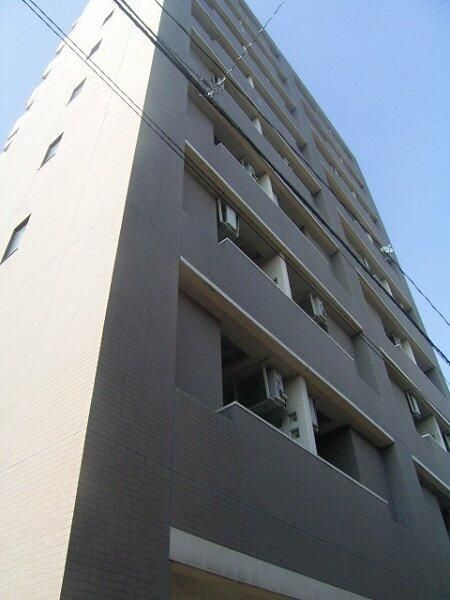 エスコート東大前の外観