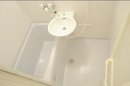 レオパレスＨｉｎａｔａの浴室|備品や設備仕様は号室等により異なります現地をご確認下さい。
