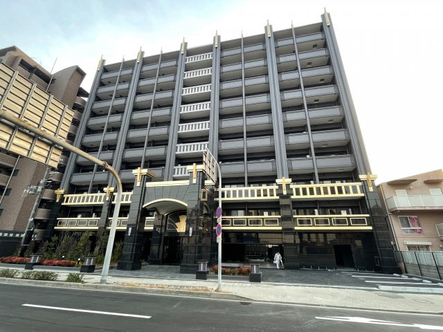 PHOERME TENNOJI Eastの外観