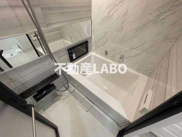 PHOERME TENNOJI Eastの浴室