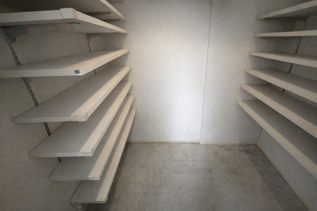 中央区近江2丁目　中古戸建の収納