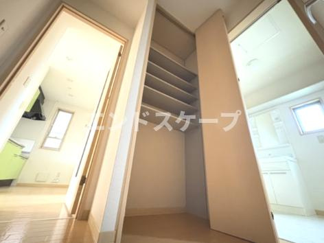 クレシェンテＢの収納|高崎、前橋のお部屋探しはエンドスケープまで！お客様の理想お聞かせ下さい♪