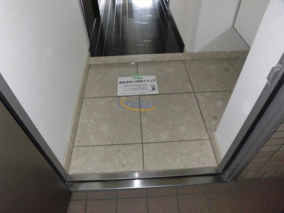 【玄関】 | アルグラッド鷺洲公園