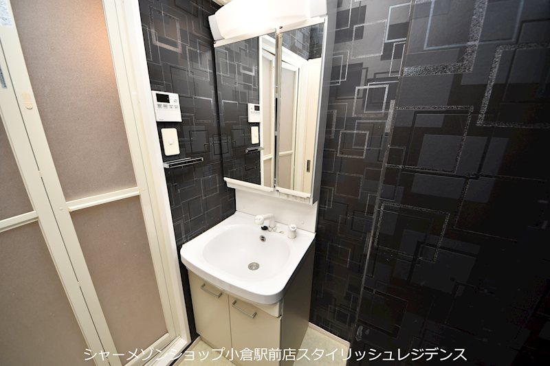 アルティザ小倉の洗面所