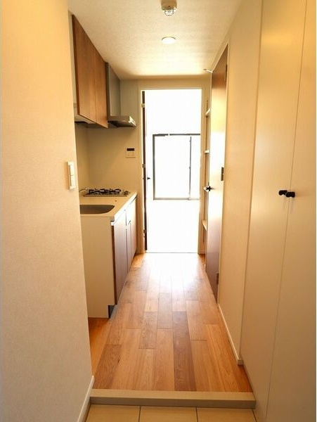 COZY山下通2(コージー山下通ツー)の玄関