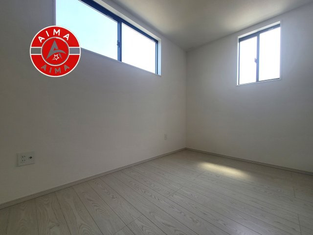 福岡市西区今宿2丁目第1-3棟（2号棟）の洋室|採光良好な洋室は全居室、複層ガラスの遮熱効果と断熱効果で、一年中快適に過ごせます。