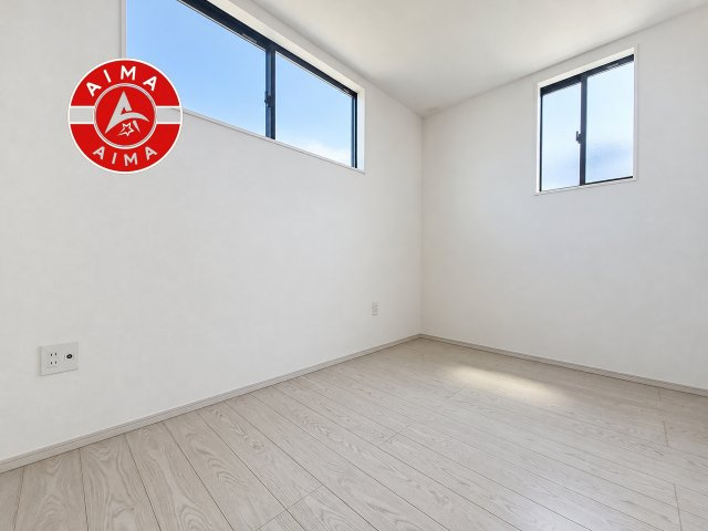 福岡市西区今宿2丁目第1-3棟（2号棟）の洋室|採光良好な洋室は全居室、複層ガラスの遮熱効果と断熱効果で、一年中快適に過ごせます。