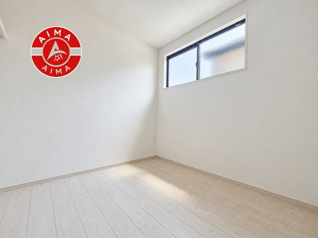 福岡市西区今宿2丁目第1-3棟（2号棟）の子供部屋|穏やかな光が差し込む室内には、穏やかな時間が流れます。