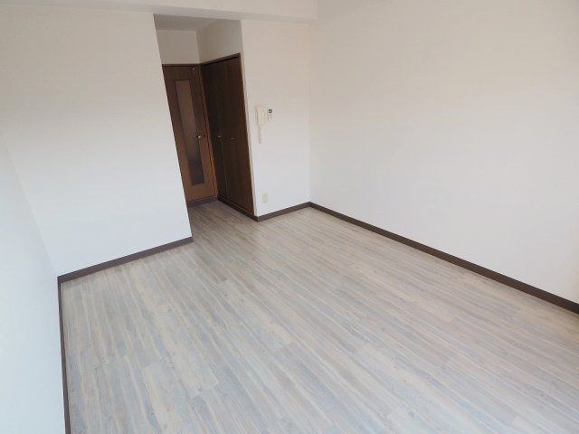 イマニシビルの子供部屋|写真は別号室のものとなります。