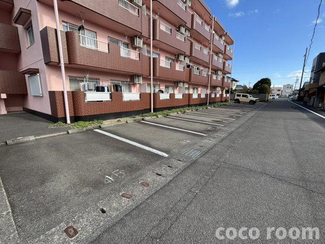 オラシオンＭの駐車場