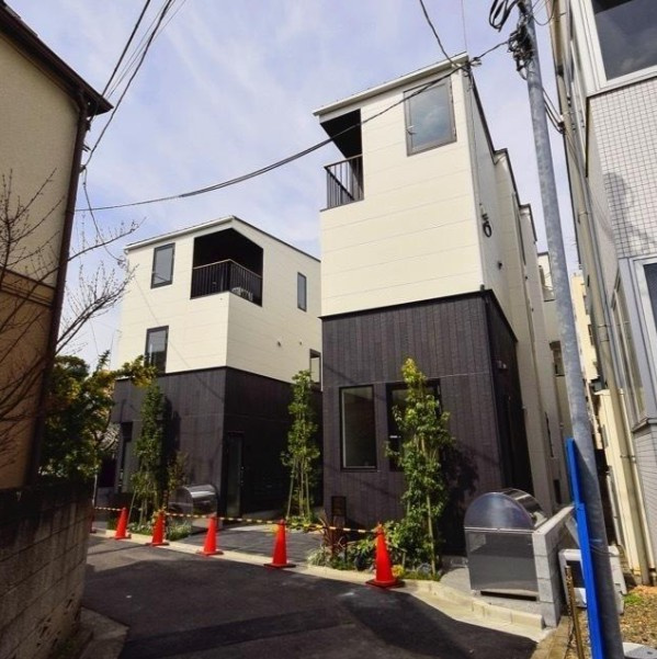 四谷アパートメントE