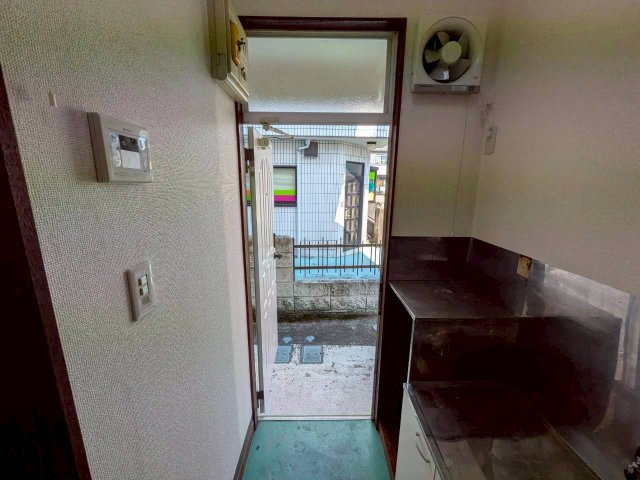 コーポルミネの玄関