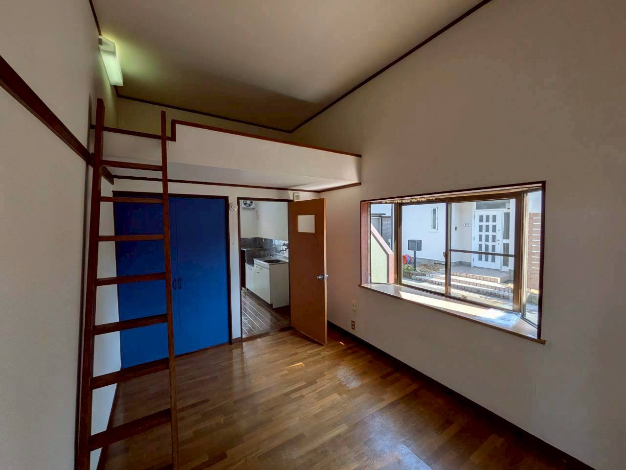 コーポルミネの居間・リビング