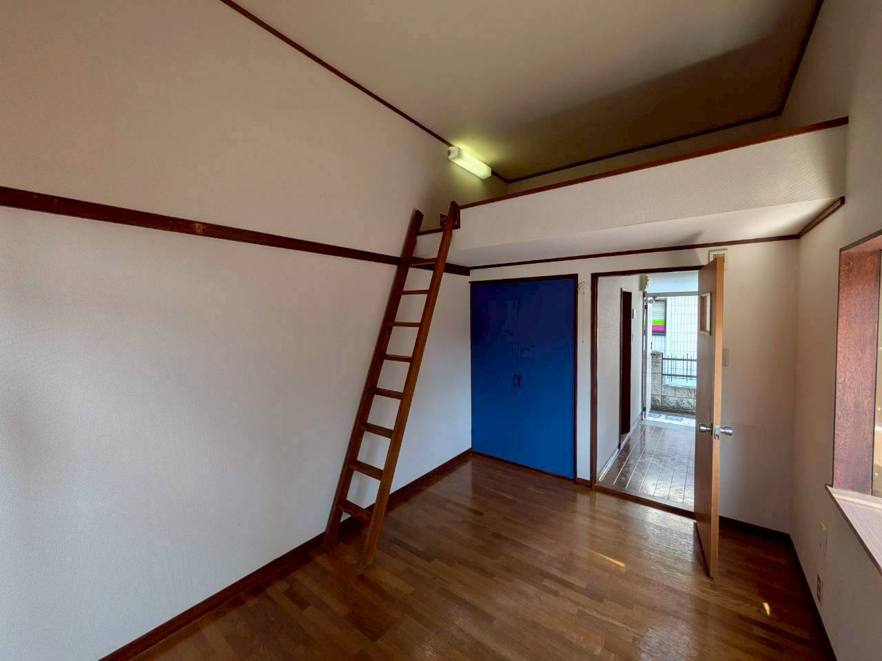 コーポルミネの居間・リビング