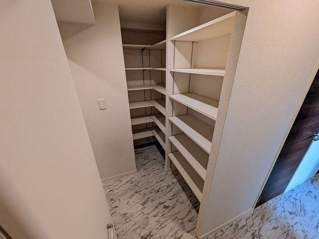 ヴィンチトーレ博多の収納