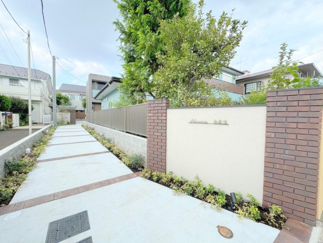 アルコーブ南荻窪のエントランス