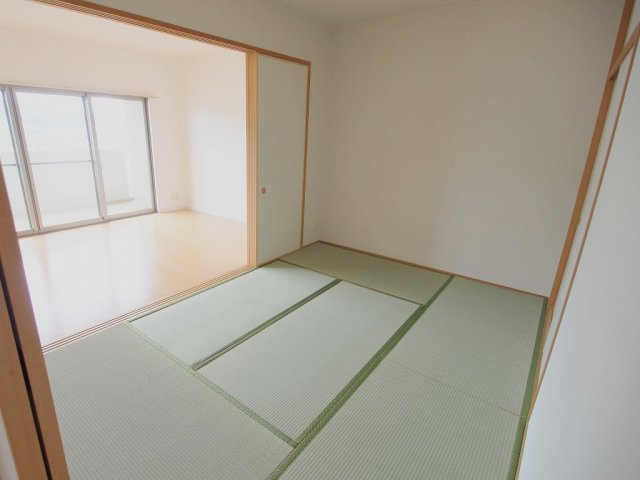 アスレ東原Ⅱ番館の和室