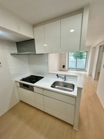 カーサモデルノ南摂津のキッチン