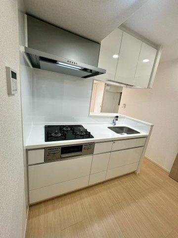 カーサモデルノ南摂津のキッチン