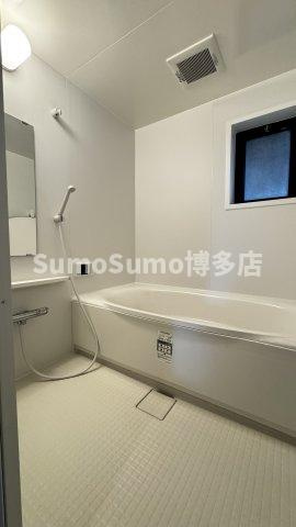 クリスタージュ弐番館の浴室
