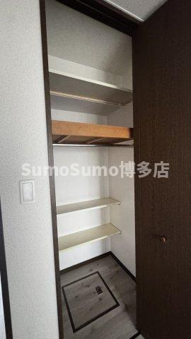 クリスタージュ弐番館の収納