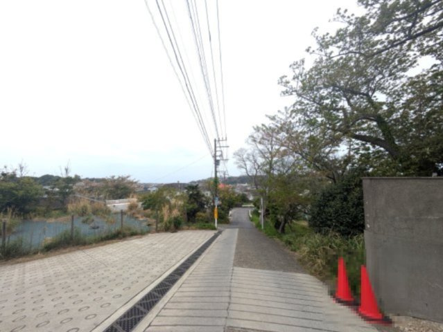 海見え！相模湾を望む眺望　鎌倉山の高台に佇む一邸の周辺|周辺道路