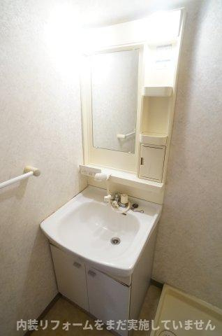 クレセール宝塚の洗面所