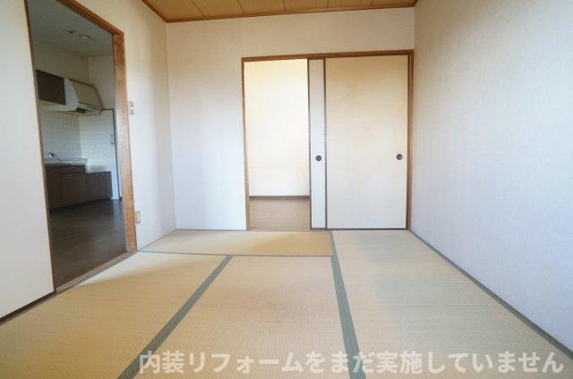 クレセール宝塚の和室