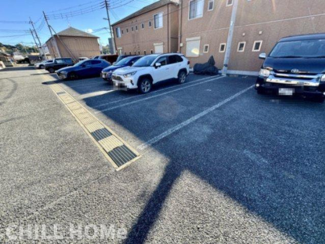クレシェンテAの駐車場|他社様掲載物件もまとめてご紹介、ご案内可能です(^^)/
