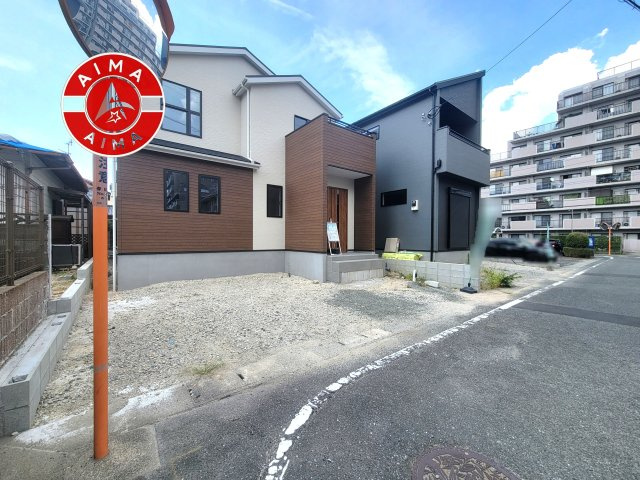 春日市須玖南5丁目第2-2棟（2号棟）の前面道路含む現地写真|見学の時間などお気軽にお問い合わせ下さい。