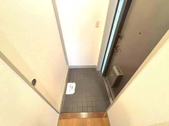 ワンズレジデンス羽曳ヶ丘の玄関